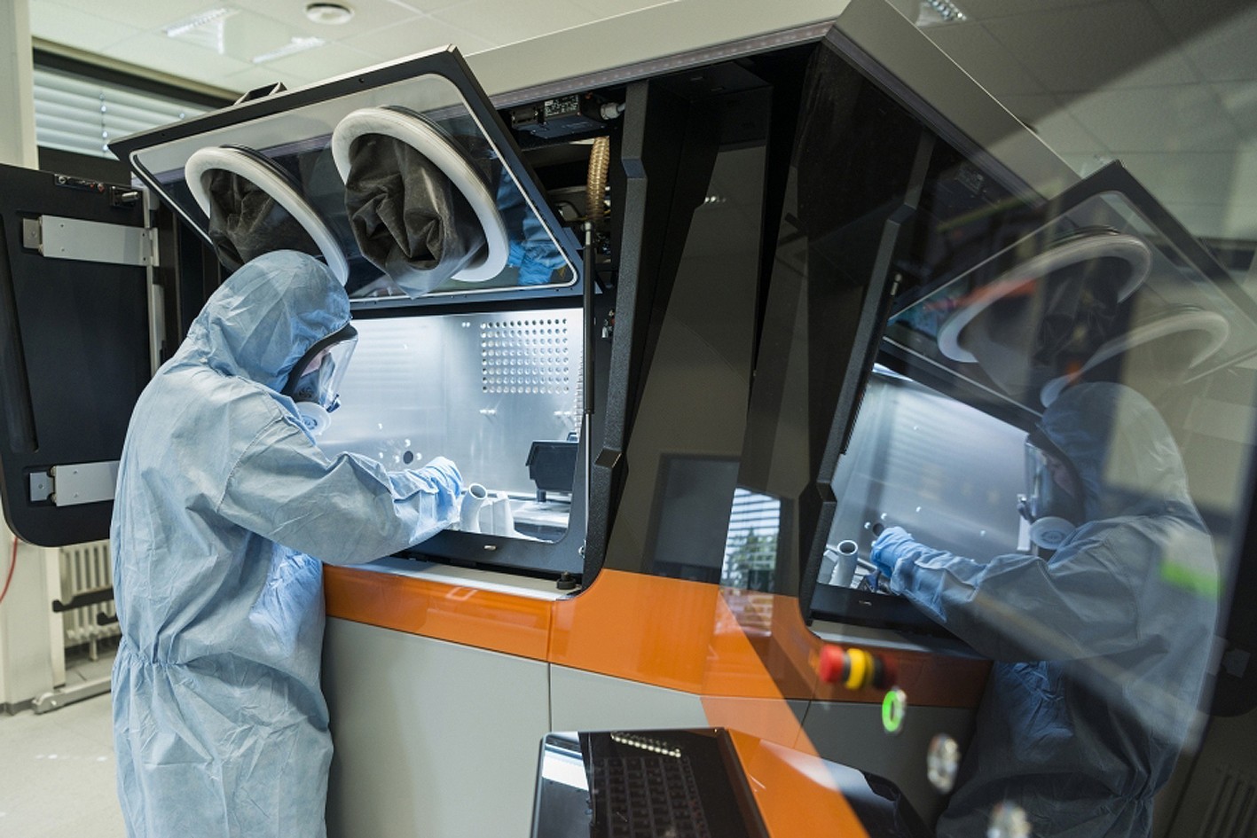 Siemens dokáže pomocí aditivní technologie vyrábět vysoce výkonné komponenty díky tomu, že disponuje rozsáhlými znalostmi v oblastech, jako jsou materiálové vědy, automatizace či simulace a kontrola výrobních procesů.