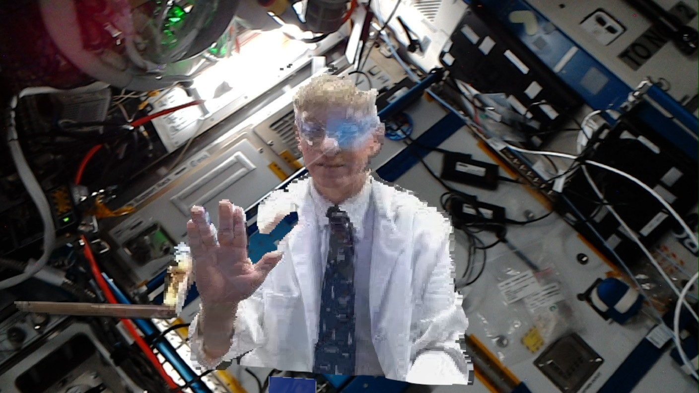 Hologramoví lekári navštívili vesmírnu stanicu